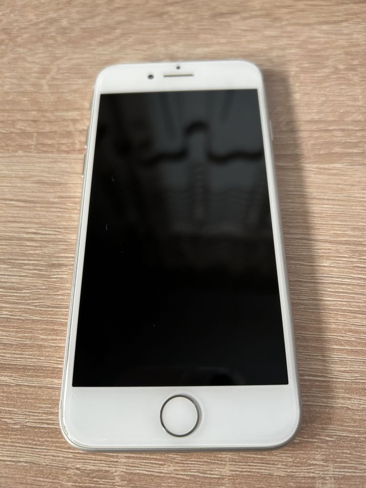 Iphone 8 64 GB Silver