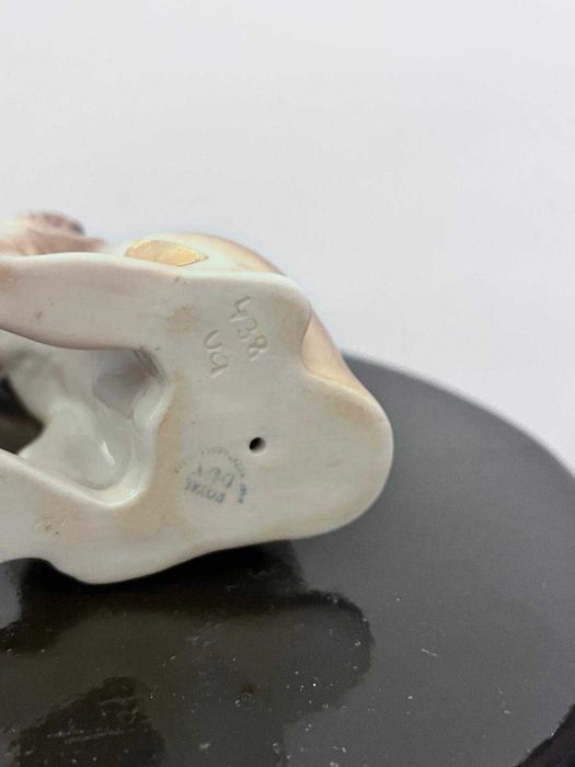 Bibelou statueta portelan ROYAL DUX  marcat sanseriat bibelouri