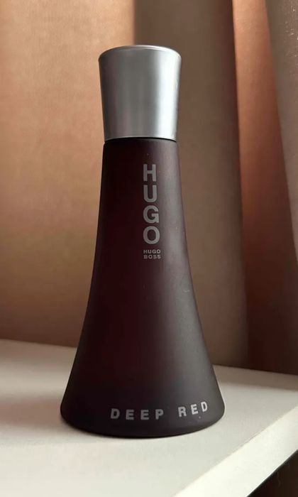 духи hugo boss deep red