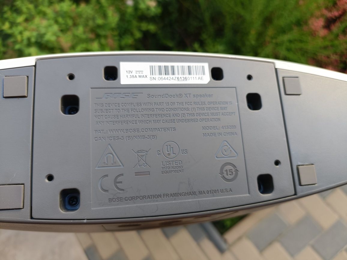 Bose Sounddock XT, boxa activa cu intrare aux in sunet foarte bun