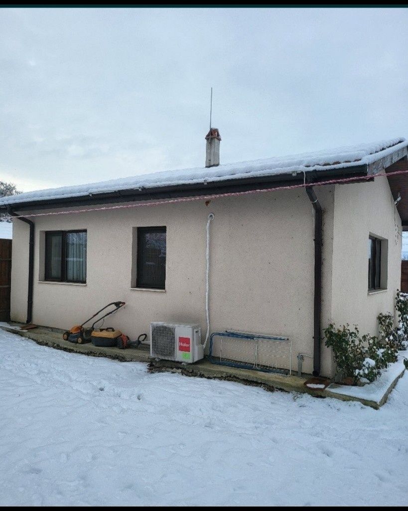 Дава се под наем Къща в с. Волуяк, Област София-град - 60 кв.м за 612 € - Снимка #1
