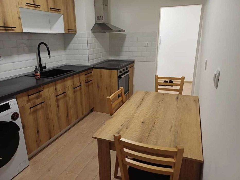 Дава се под наем Двустаен апартамент в София, Хиподрума - 61 кв.м за 600 € - Снимка #1