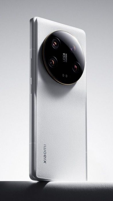 Xiaomi 13 Ultra white