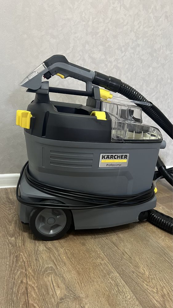 Моющий пылесос Karcher