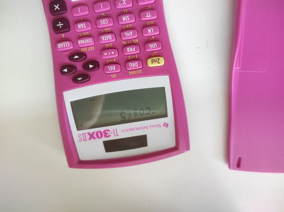 Научен/ математически калкулатор Texas Instruments TI-30XllS