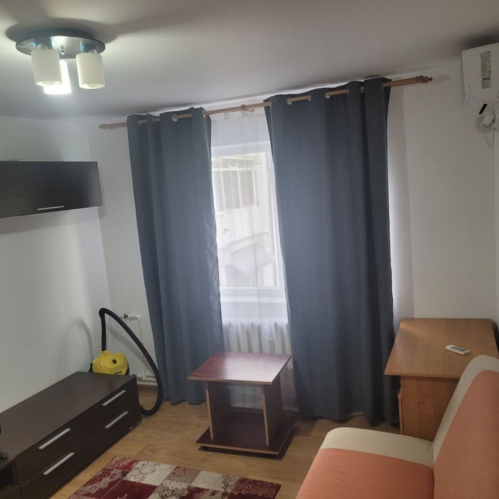 PF închiriez apart. 2 cam recent renovat