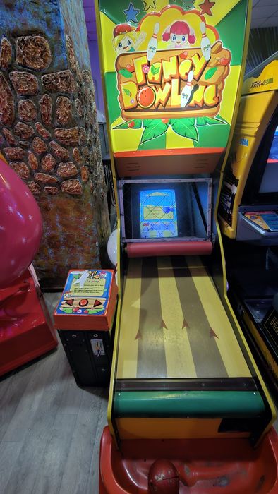 Игровой автомат боулинг