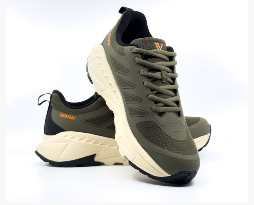 Adidași Snickers 41 noi cu etichetă