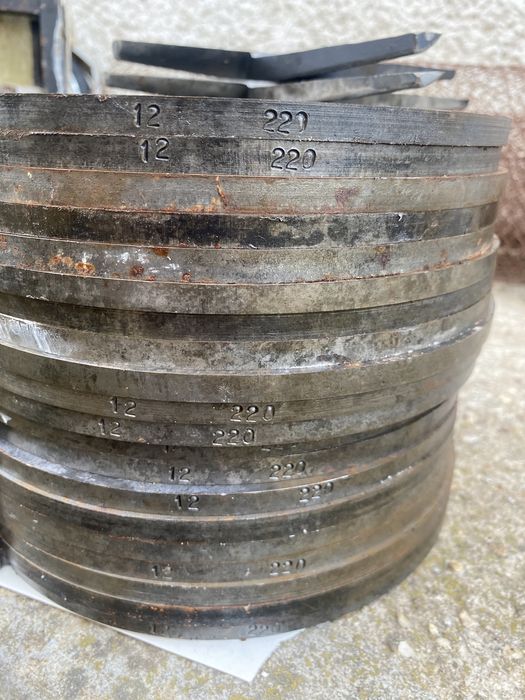 Ножове и решетки от професионална месомелачка