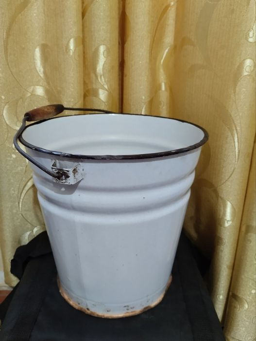Ведро эмалированное / Челак сирли