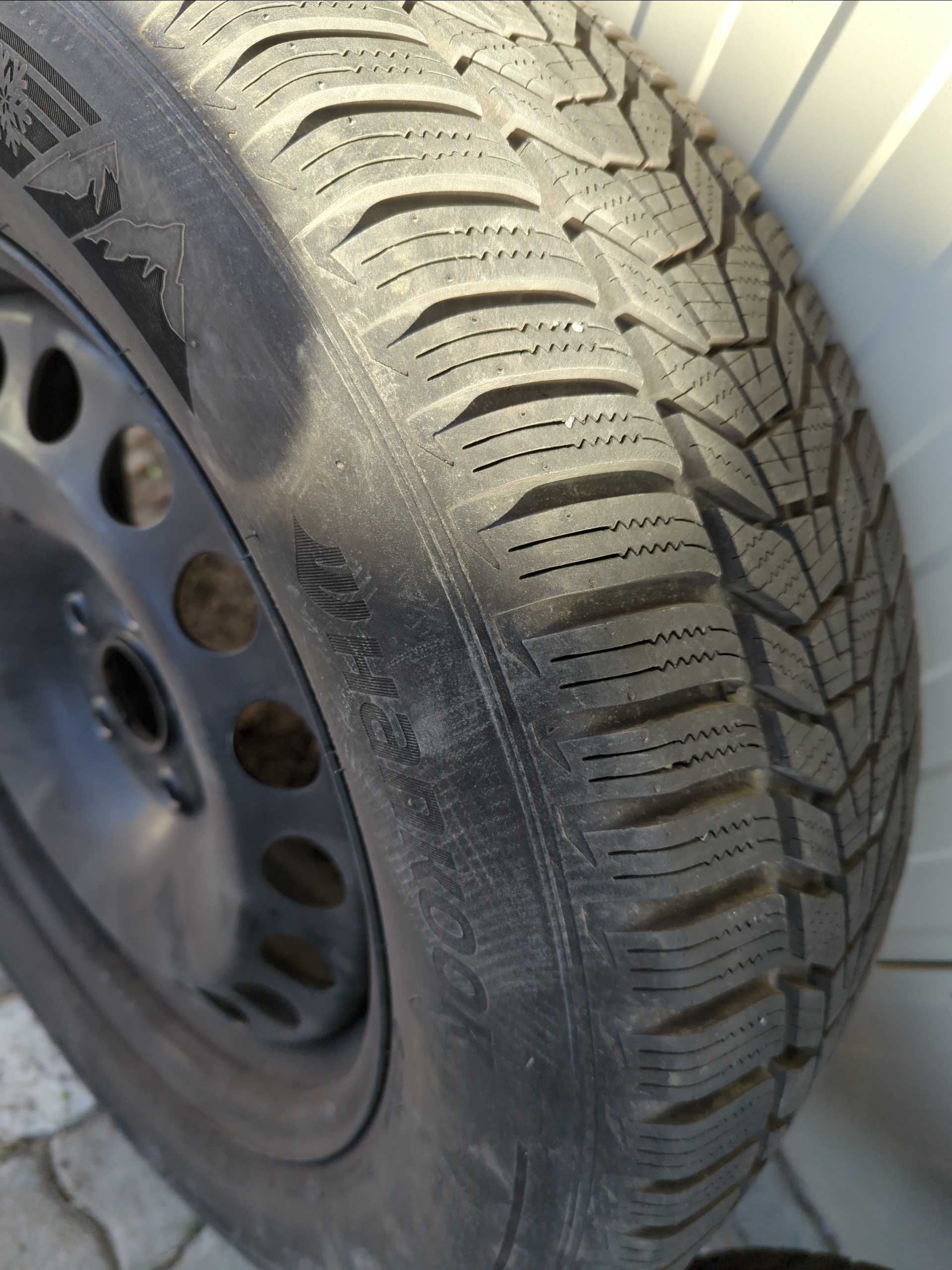 2бр. Зимни гуми 215/65/17 HANKOOK WINTER ICEPT EVO3X W330A