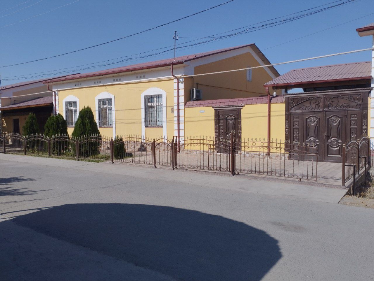 Наъмунали 600 квадратли уй Бройлерда