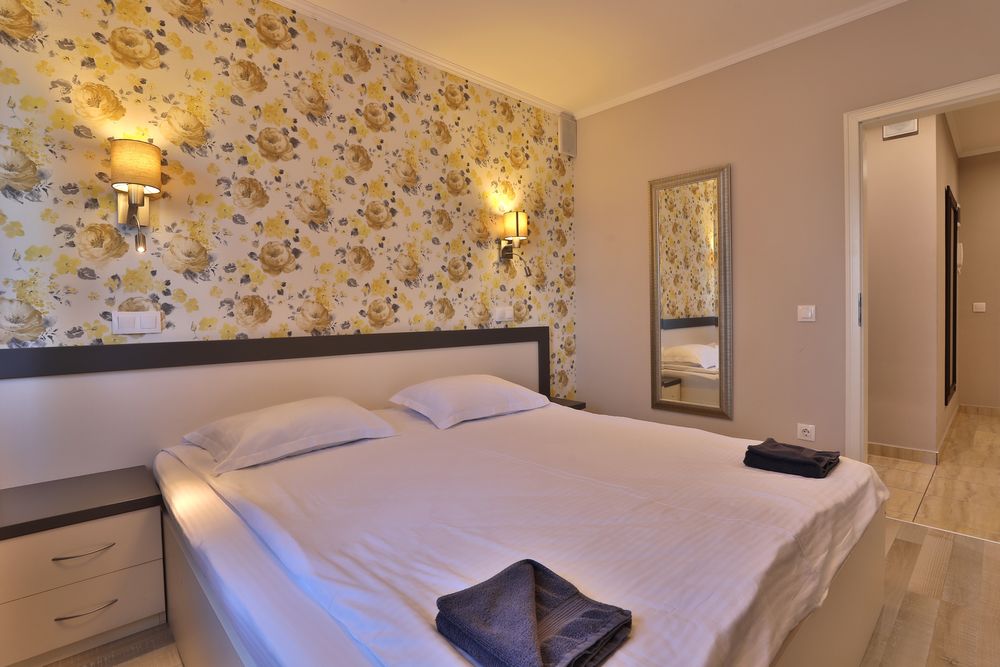 Cazare Regim Hotelier 3 Cam Brasov