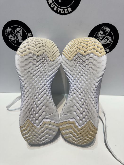 Маратонки NIKE REACT .Номер 36.5