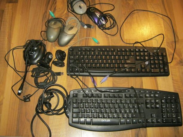 Tastatura/Cablu alimentare/Mouse/Cam. Web