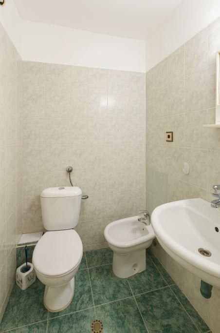 Дава се под наем Тристаен апартамент в Варна, Изгрев - 90 кв.м за 400 € - Снимка #4