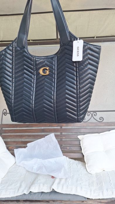Geanta  guess  de  dama