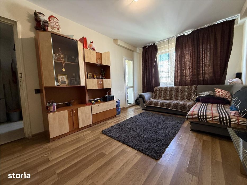 Titan- statuie Salajan,3 camere ,decomandat ,etaj 8.