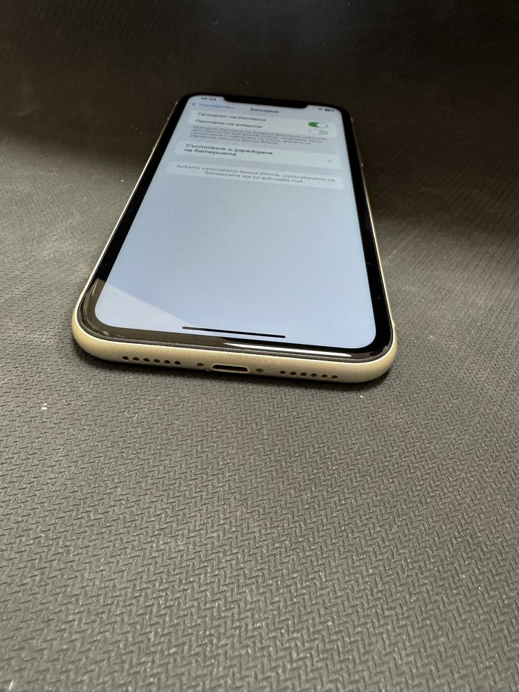 iPhone 11 128gb в отлично състояние