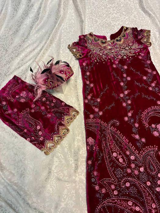 Kuylak ishton, doʻppi sotiladi