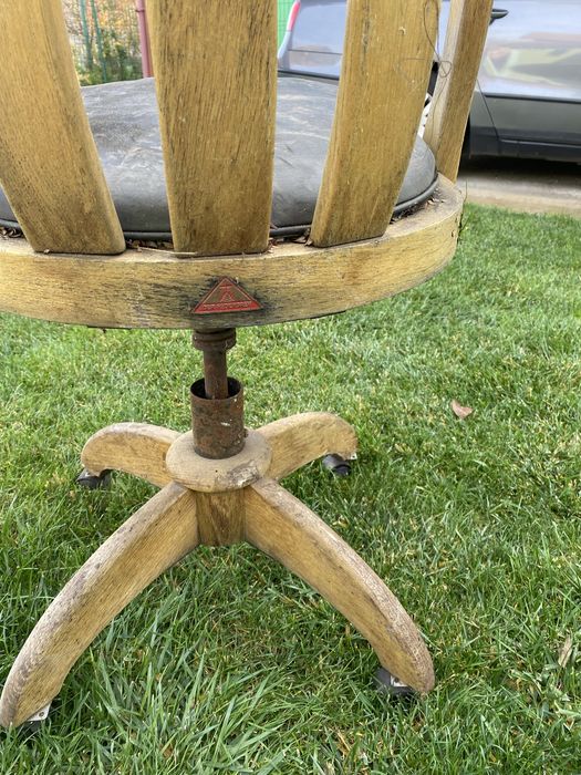 Scaun birou antic german sau elvetian pentru restaurare