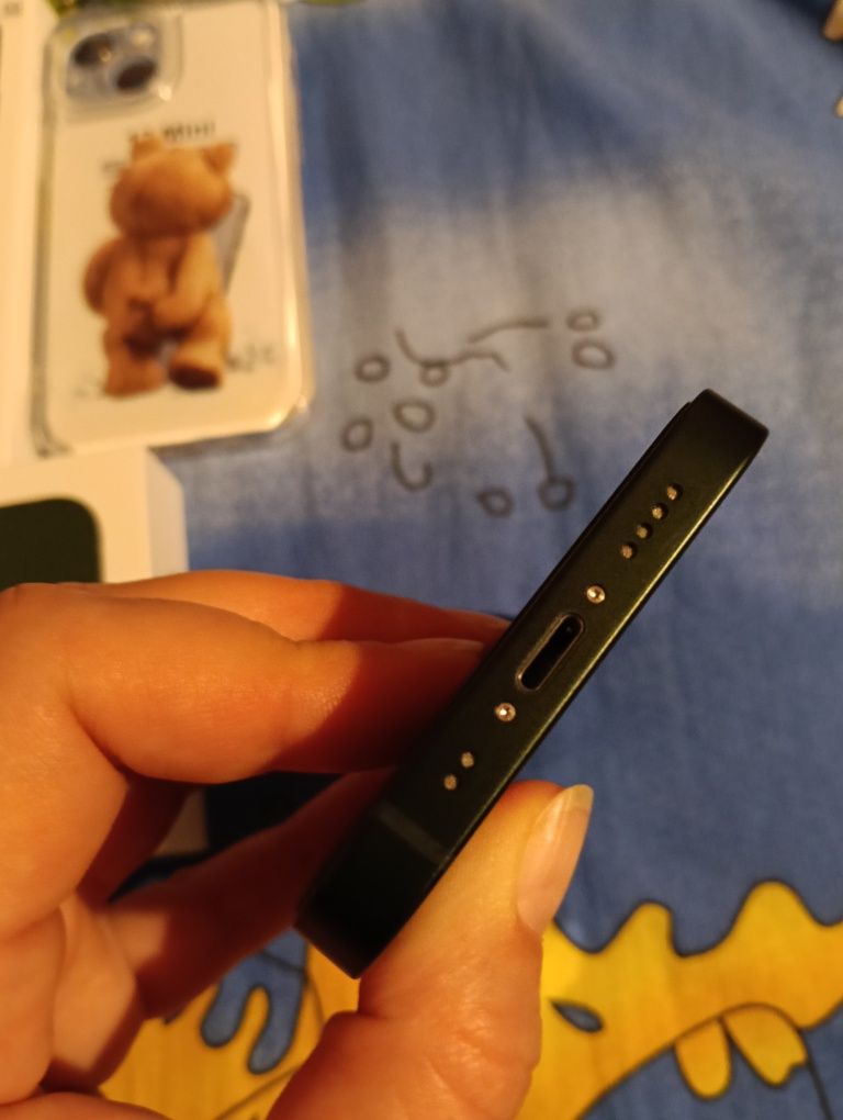 Продава,бартер iPhone13 mini като нов