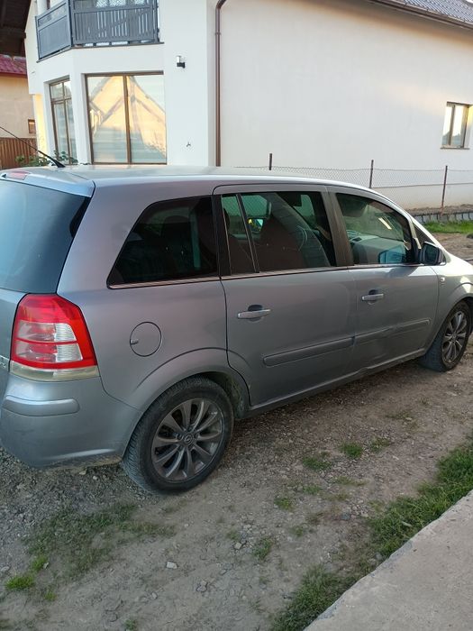 Vand Opel Zafira b din 2011