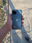 Iphone 11 pro ideal 250$