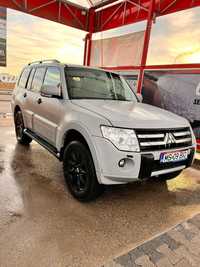 Mitsubishi Pajero Mitsubishi Pajero MK4 3.2 DID, pregătit pentru vânătoare.