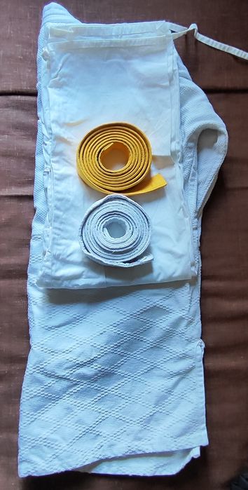 Кимоно б/у, размер 5/180