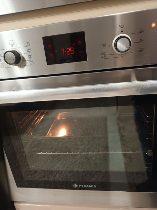 Фурна за вграждане Пирамис