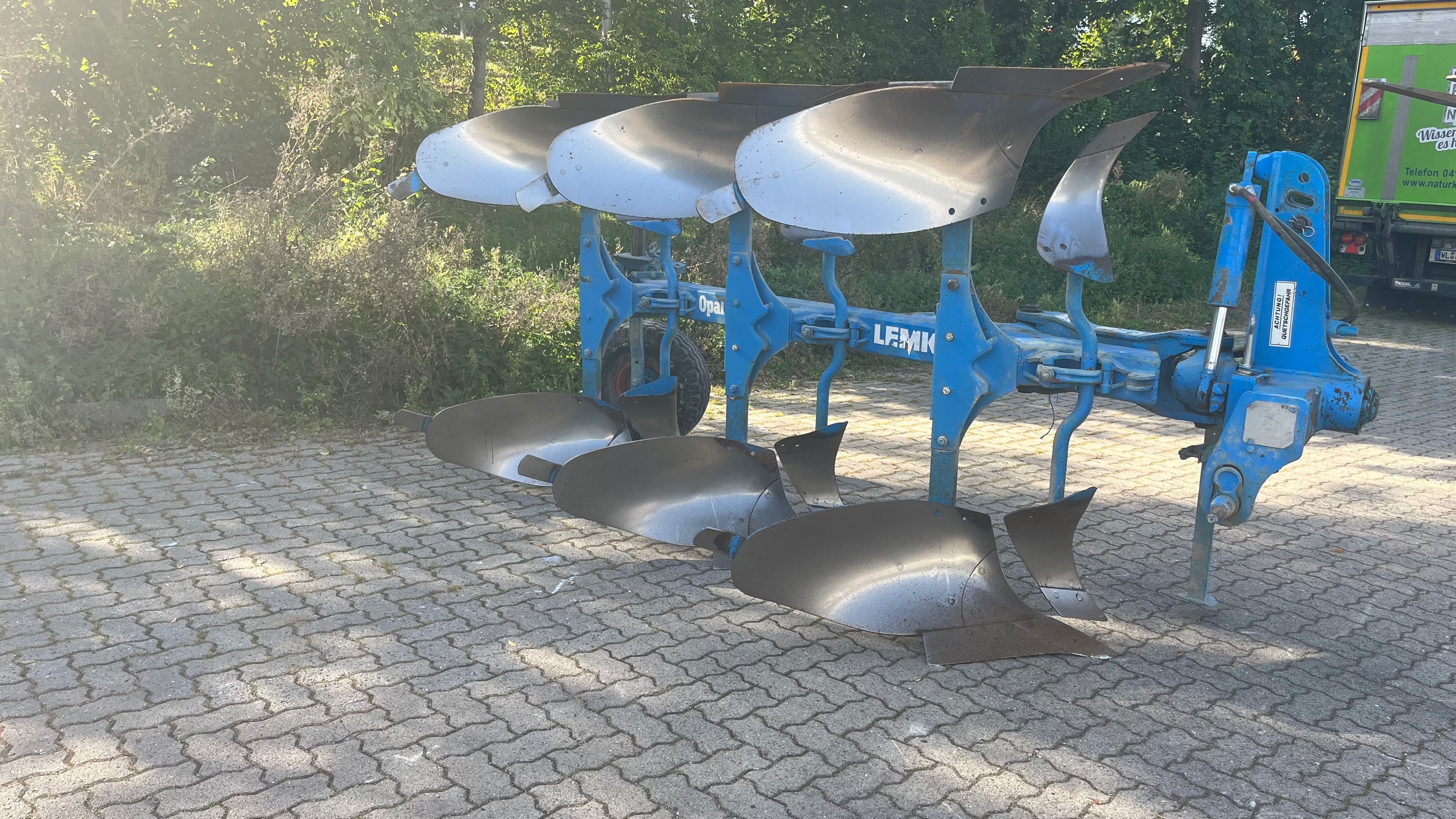 Lemken Opal 140 Claas, Case, John Deere Belarus tortadi