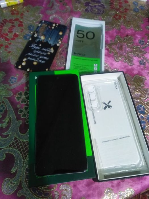 Телефон Infinix Hot 50 Pro+