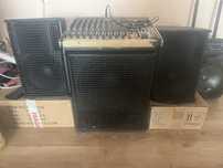 Un bass si doua boxe