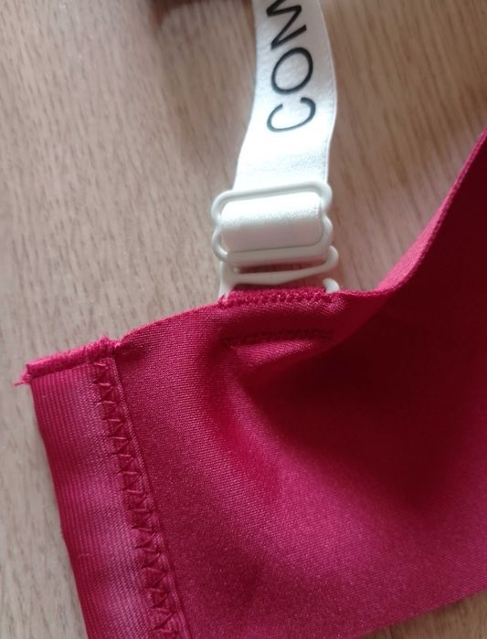 Sutien cu sistem dublu push-up