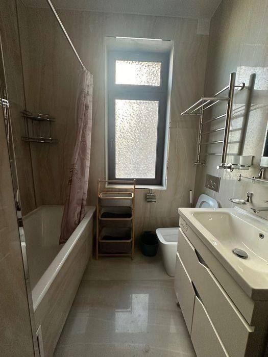 Продам квартиру Циалковской 5/1/4 100м2