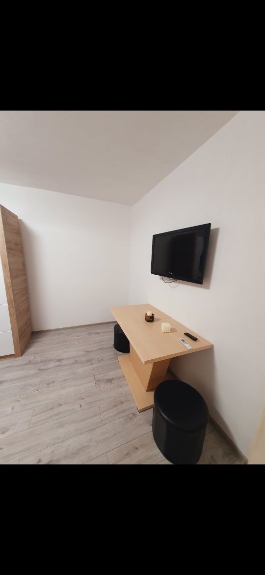 Inchiriez apartament zona Complex