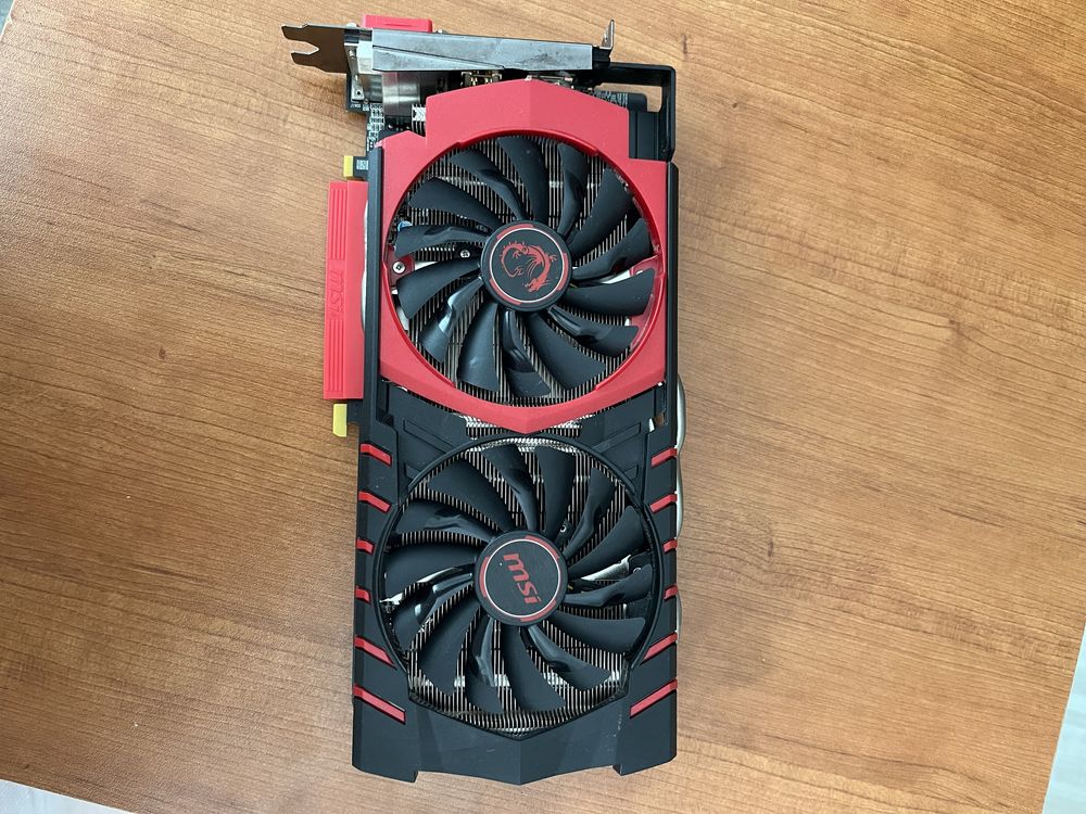 Vand AMD Radeon R9 380 MSI 4GB 256bit