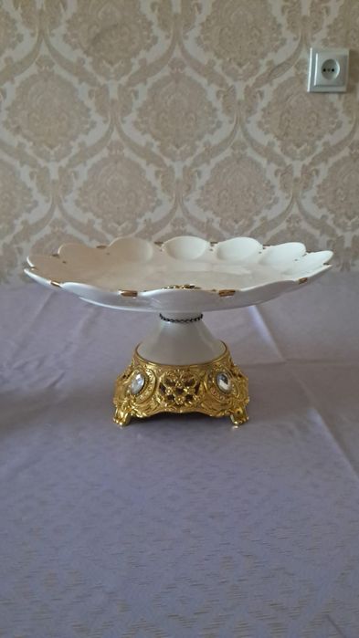 Большая тарелка для пиогов и сладостей