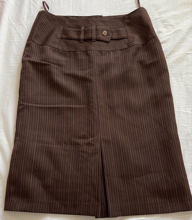 Fusta office, talie inalta