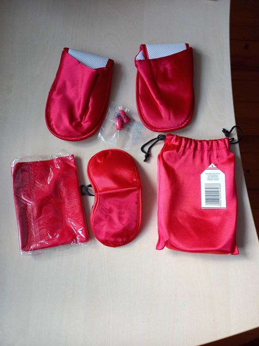 Комплект за пътуване в чантичка