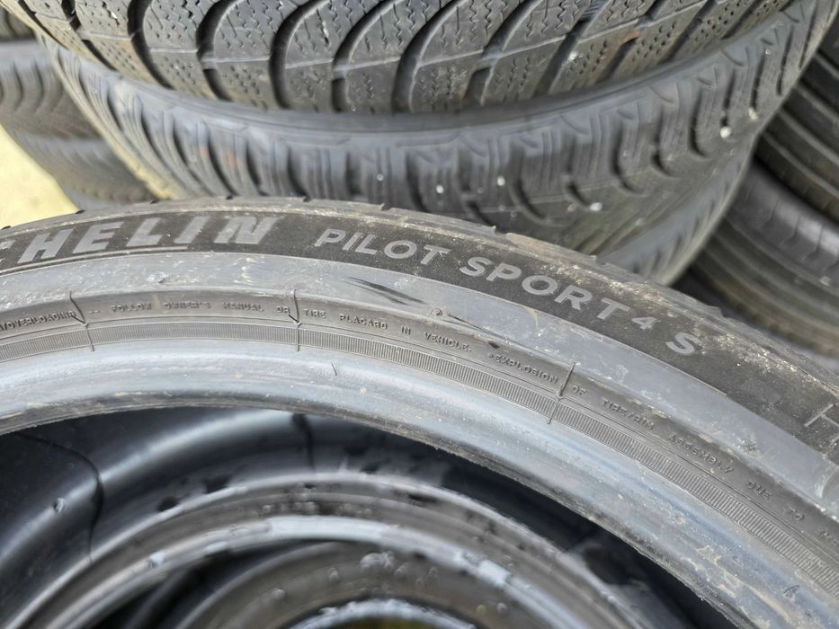 2бр Летни гуми 245 35 19 - Michelin