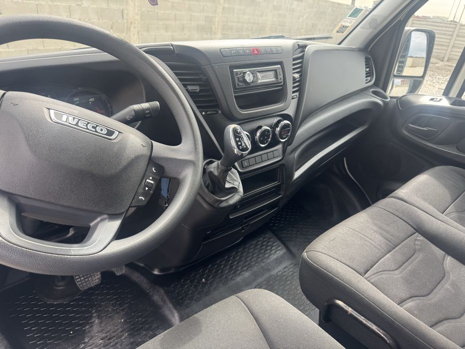 Iveco basculabil pe 3 parti