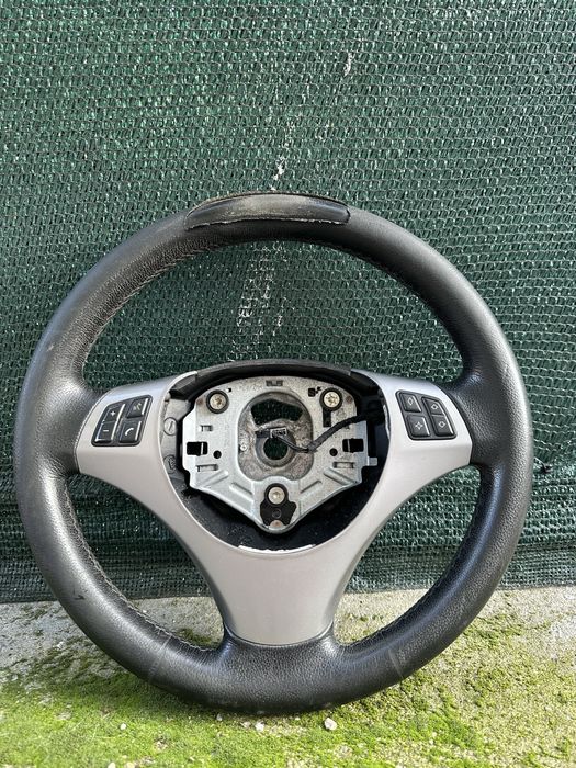 Части за бмв е87