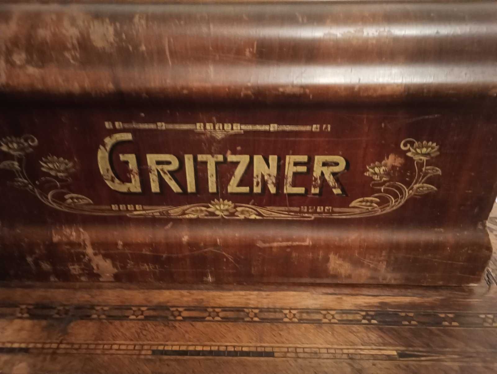 Старинна крачна шевна машина Gritzner "R"