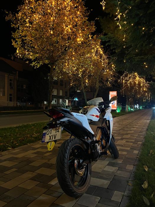 Honda cbr 125r jc50