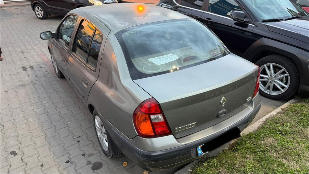 Vând Renault Clio 2003
