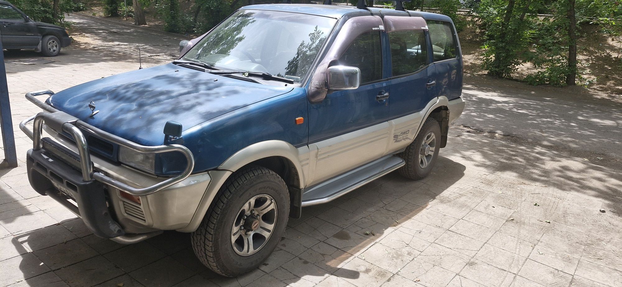 Нисан Мистраль 1997г.