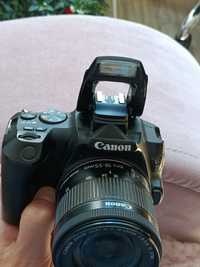 Aparat foto DSLR Canon 250D