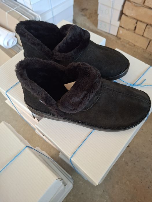 Qishki oyoq kiyimlar .